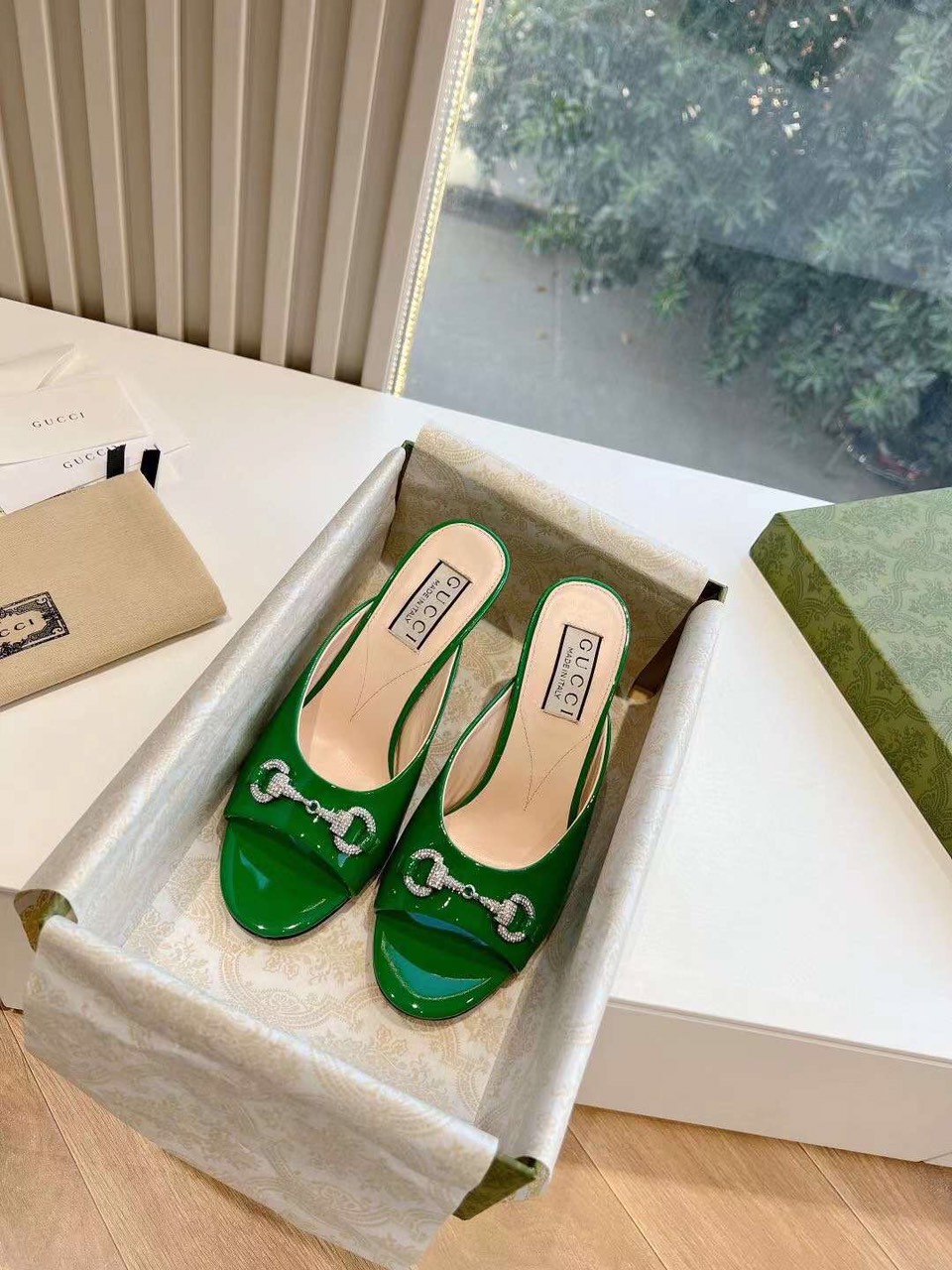 (1:1 replica) Gucci Horsebit Women s Sandal
