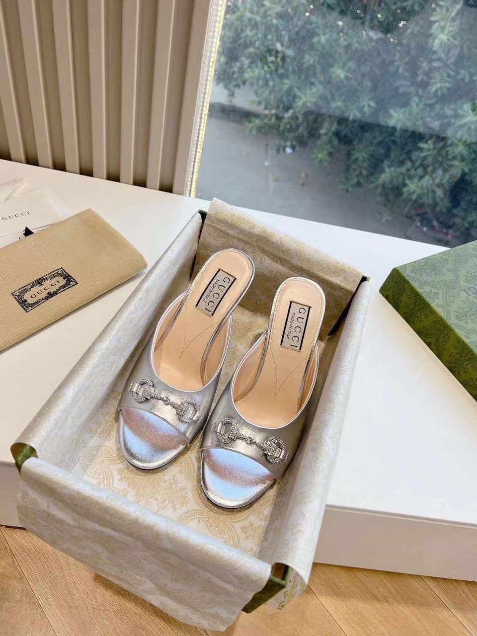 (1:1 replica) Gucci Horsebit Women s Sandal
