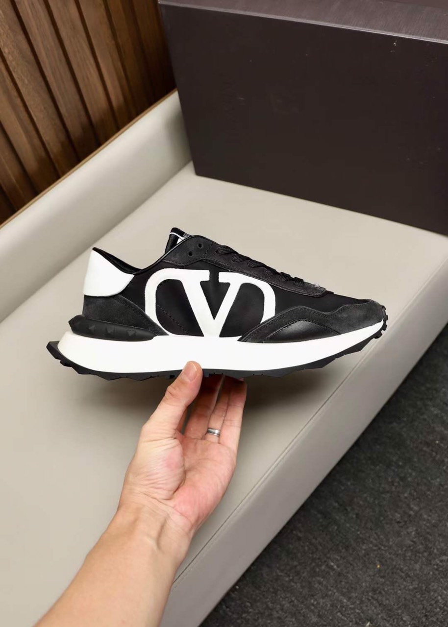 (1:1 replica) Valentino Men s Shoes VLogo New Collection 2022