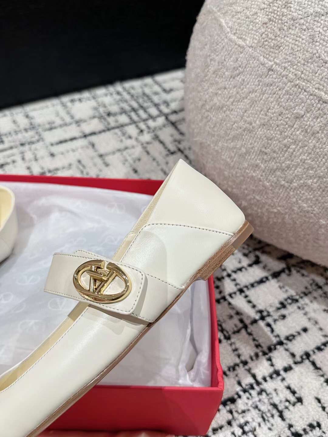 (1:1 replica) Valentino Garavani Vlogo Signature Shoes