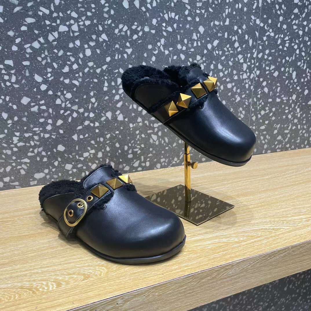 (1:1 replica) Valentino Garavani Stuf Sabot Slipper Unisex