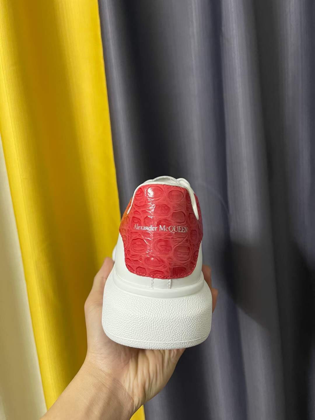 (1:1 replica) Alexander McQueen Sneaker Unisex Crocodiles