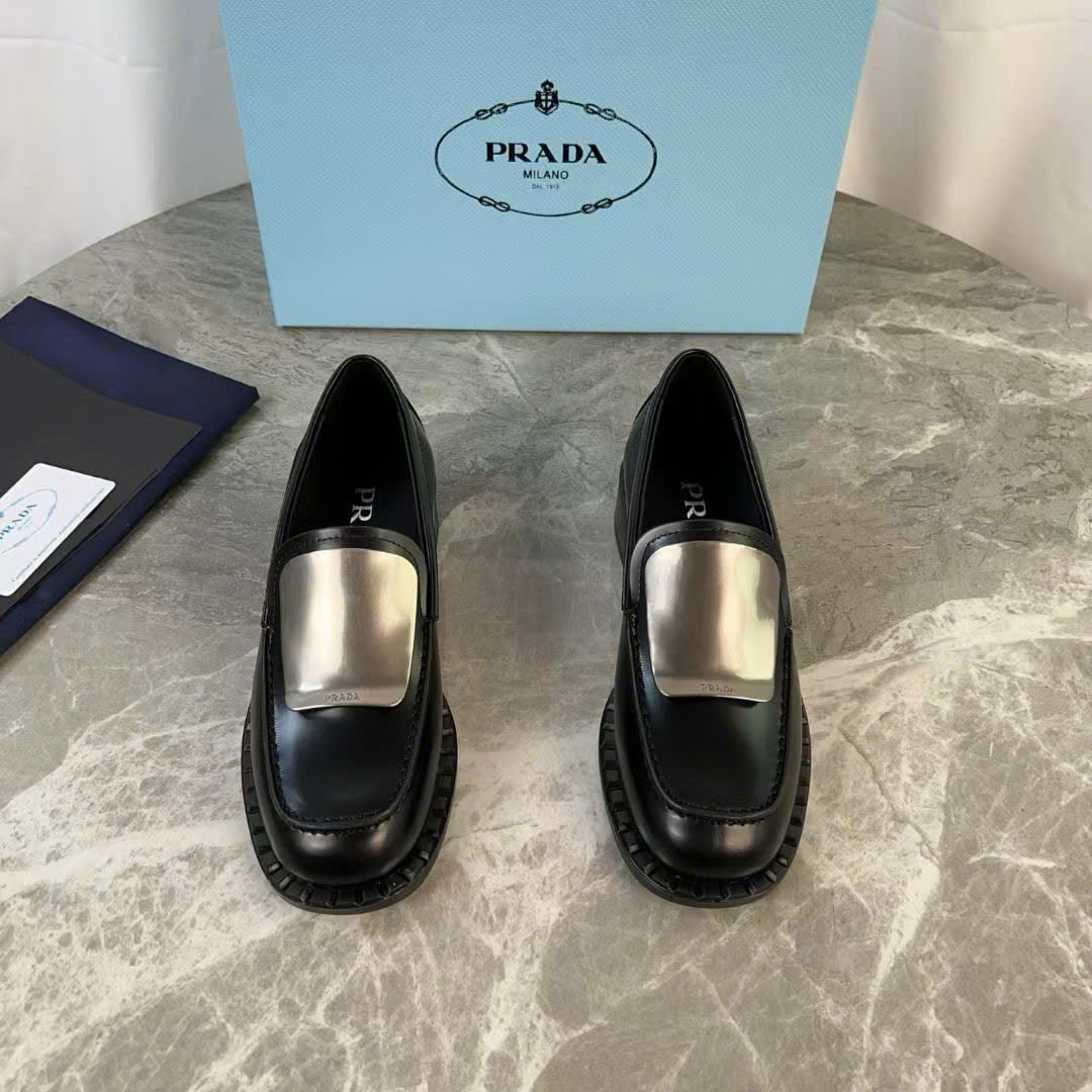 (1:1 replica) Prada Loafers Women s Shoes New Collections