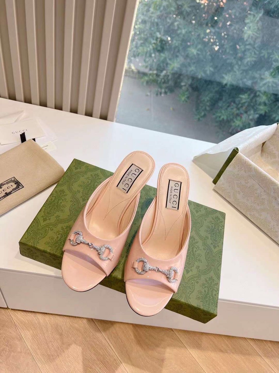 (1:1 replica) Gucci Horsebit Women s Sandal