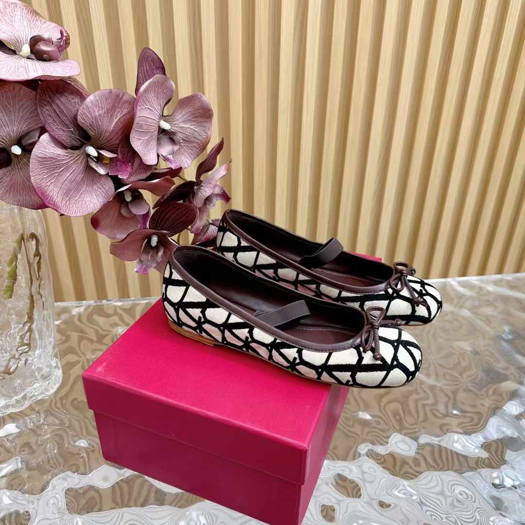 (1:1 replica) Valentino Garavani Ballet Women s Shoes