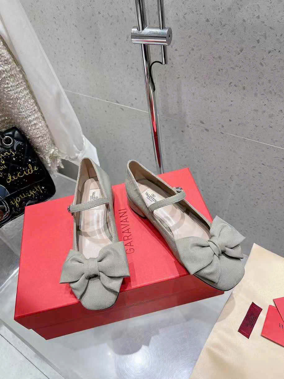 (1:1 replica) Valentino Garavani Ballet Shoes