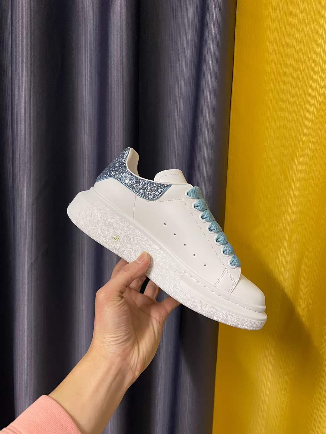(1:1 replica) Alexander McQueen Sneaker Unisex