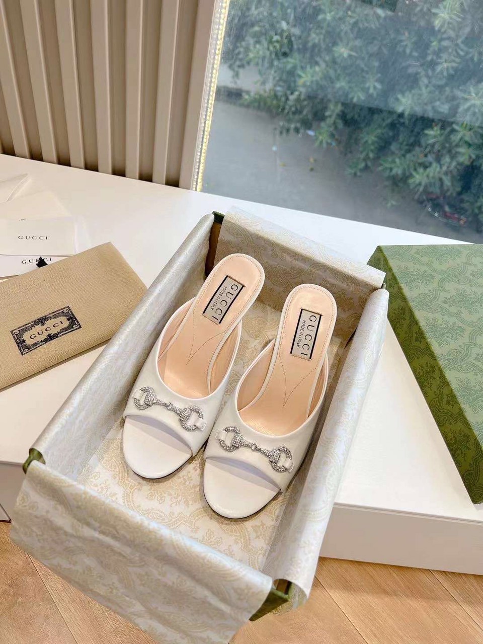(1:1 replica) Gucci Horsebit Women s Sandal