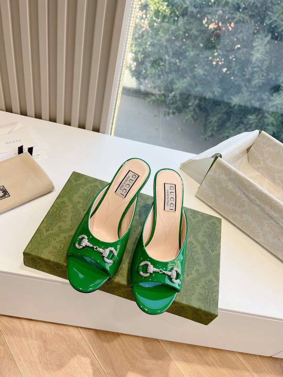(1:1 replica) Gucci Horsebit Women s Sandal