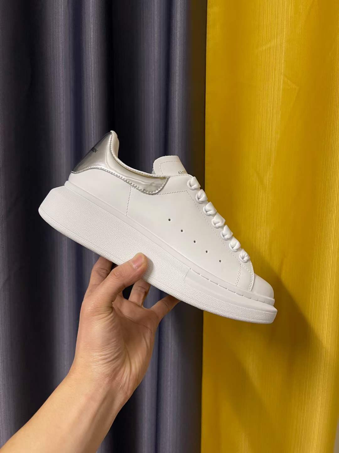 (1:1 replica) Alexander McQueen Sneaker Unisex