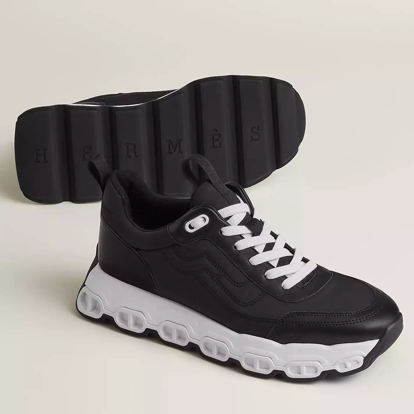 (1:1 replica) Hermes Men s Impulse Sneakers in Black Fabric and Leather HM016