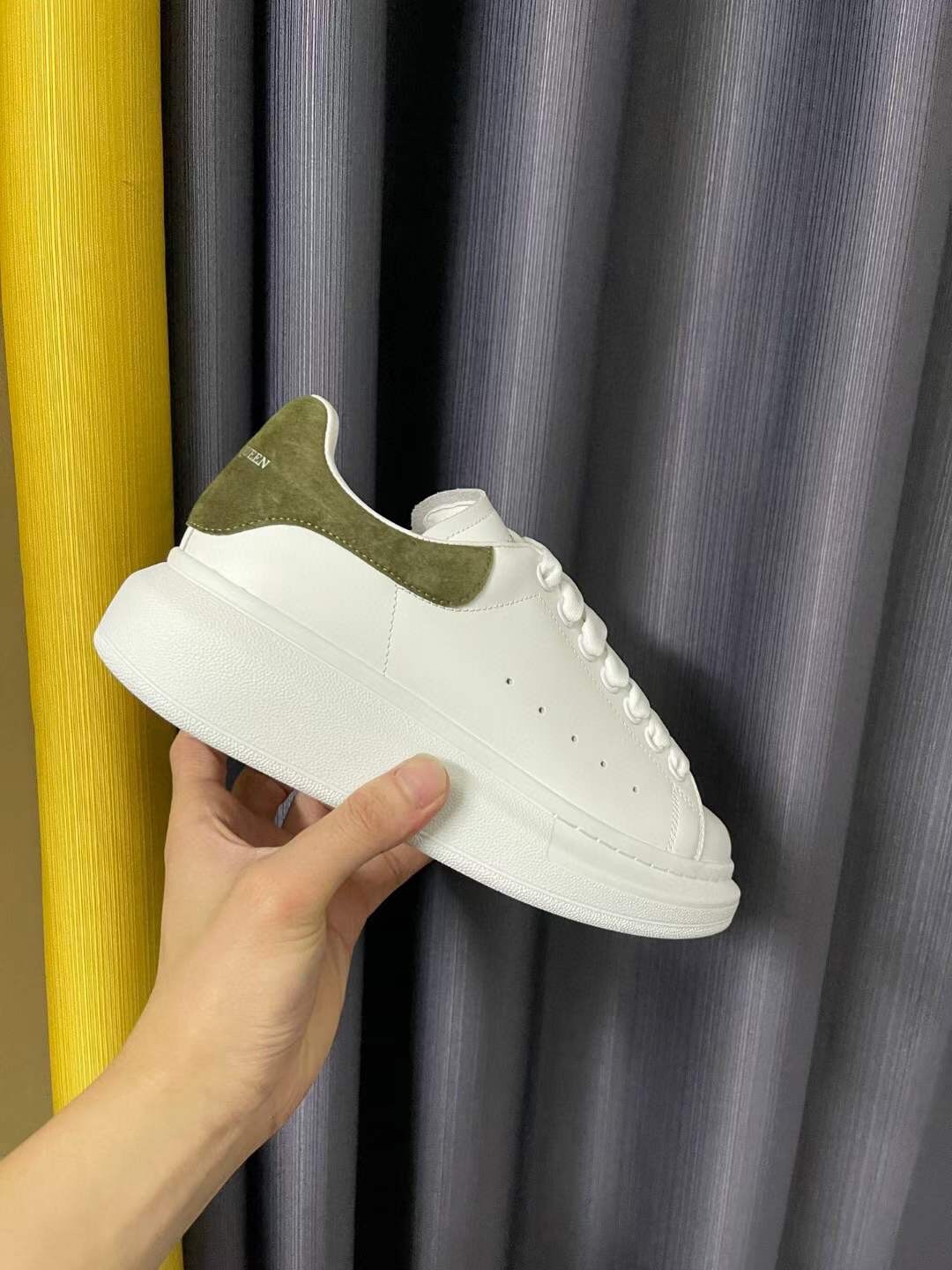 (1:1 replica) Alexander McQueen Sneaker Unisex