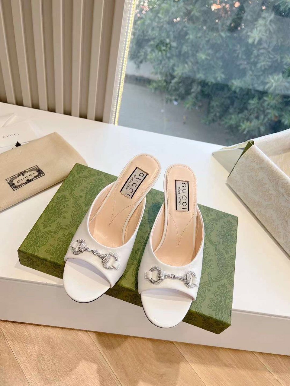 (1:1 replica) Gucci Horsebit Women s Sandal