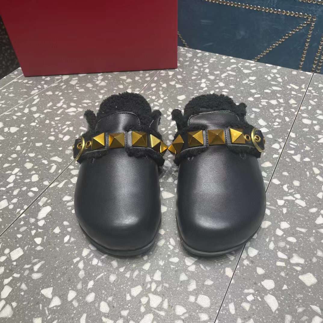 (1:1 replica) Valentino Garavani Stuf Sabot Slipper Unisex