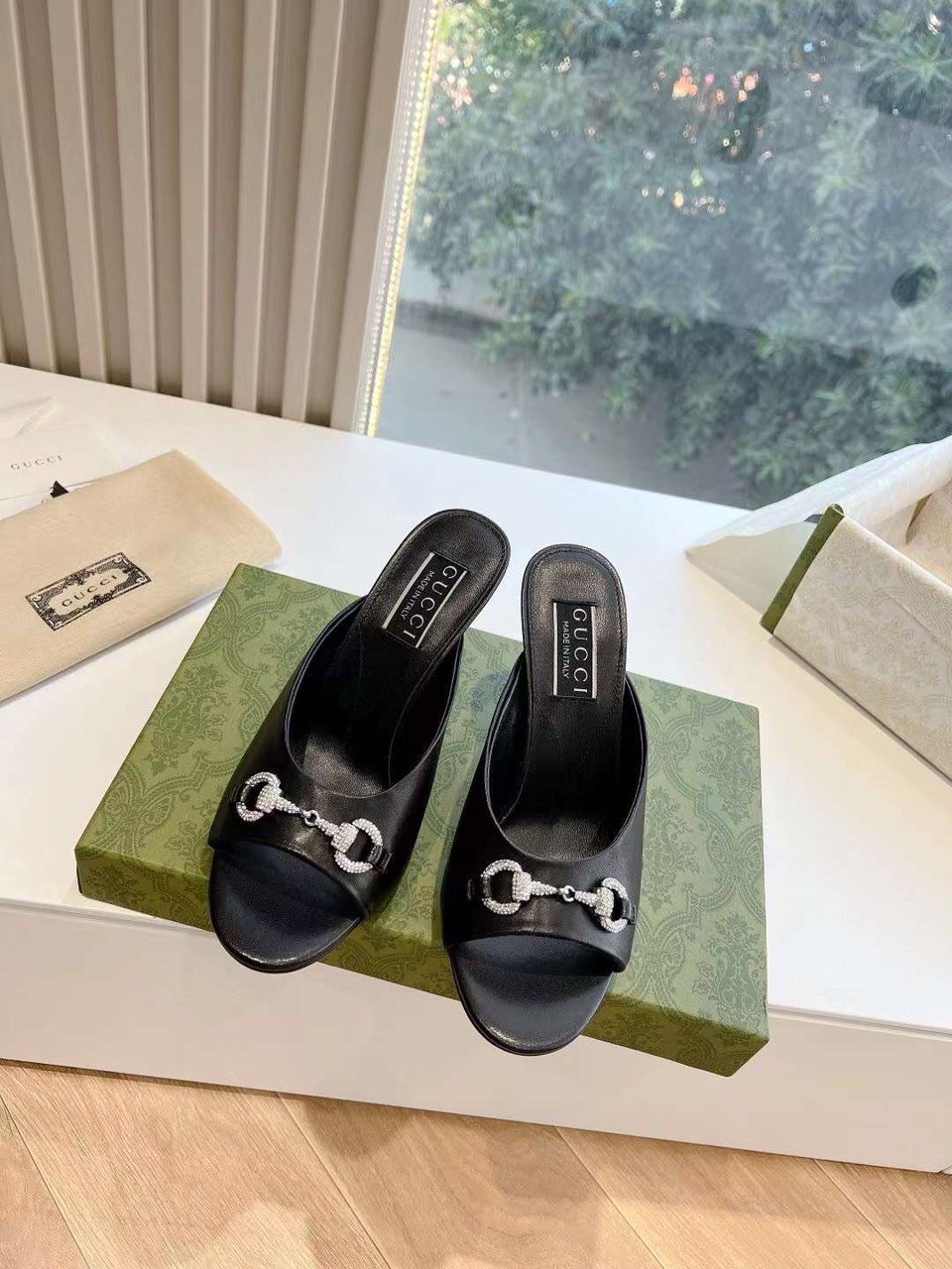 (1:1 replica) Gucci Horsebit Women s Sandal