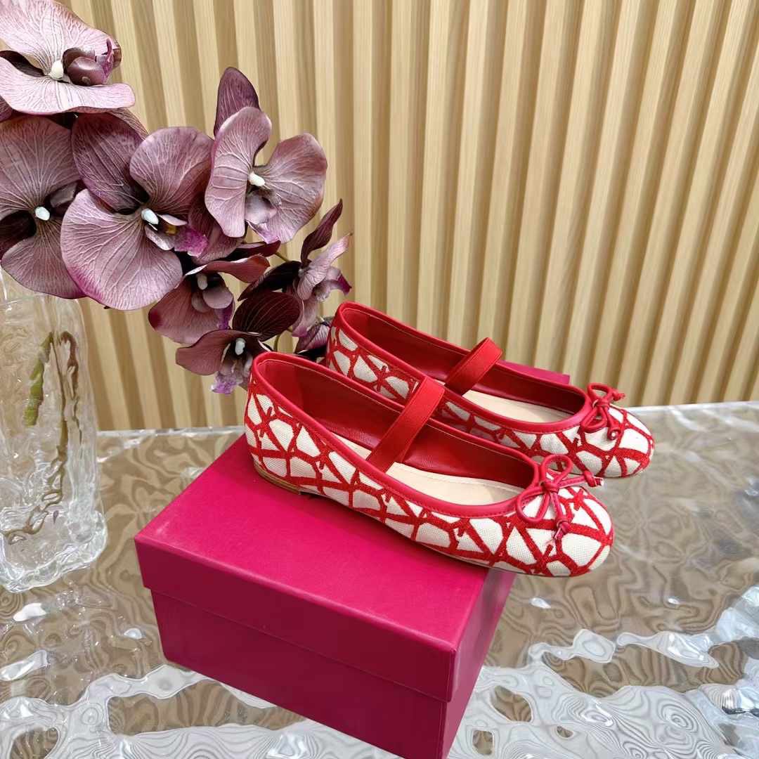 (1:1 replica) Valentino Garavani Ballet Women s Shoes