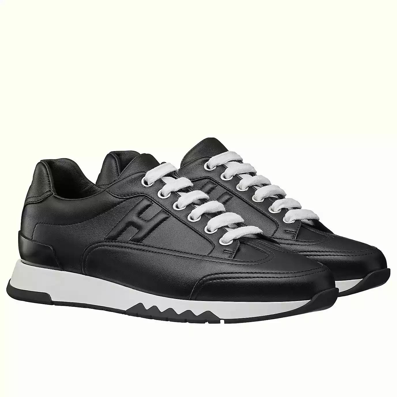 (1:1 replica) Hermes Men s Trail Sneakers In Black Calfskin Leather HM041