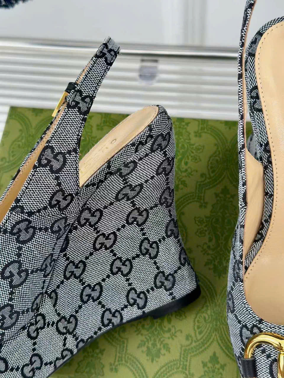 (1:1 replica) Gucci Wedge Women s Sandal 12cm