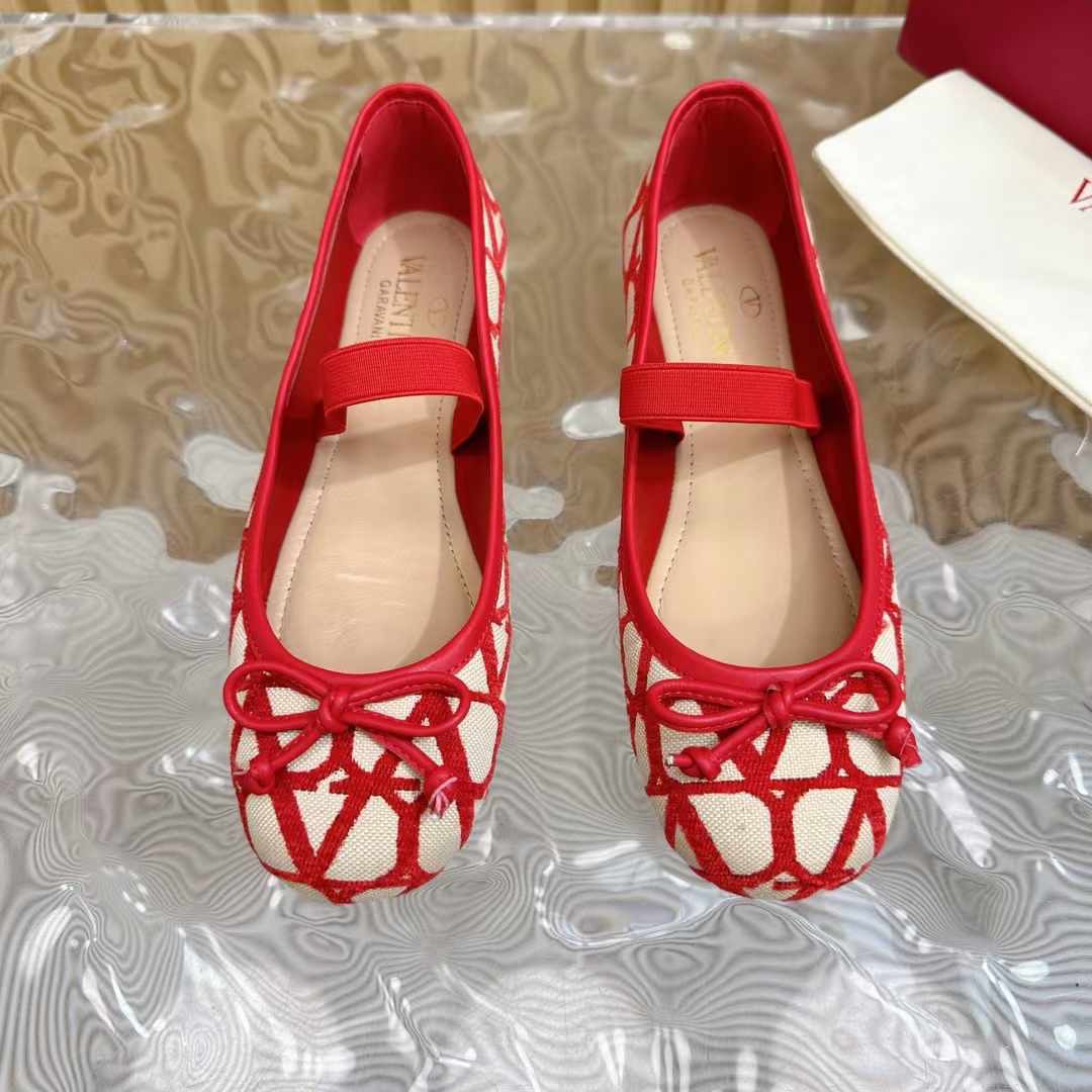 (1:1 replica) Valentino Garavani Ballet Women s Shoes