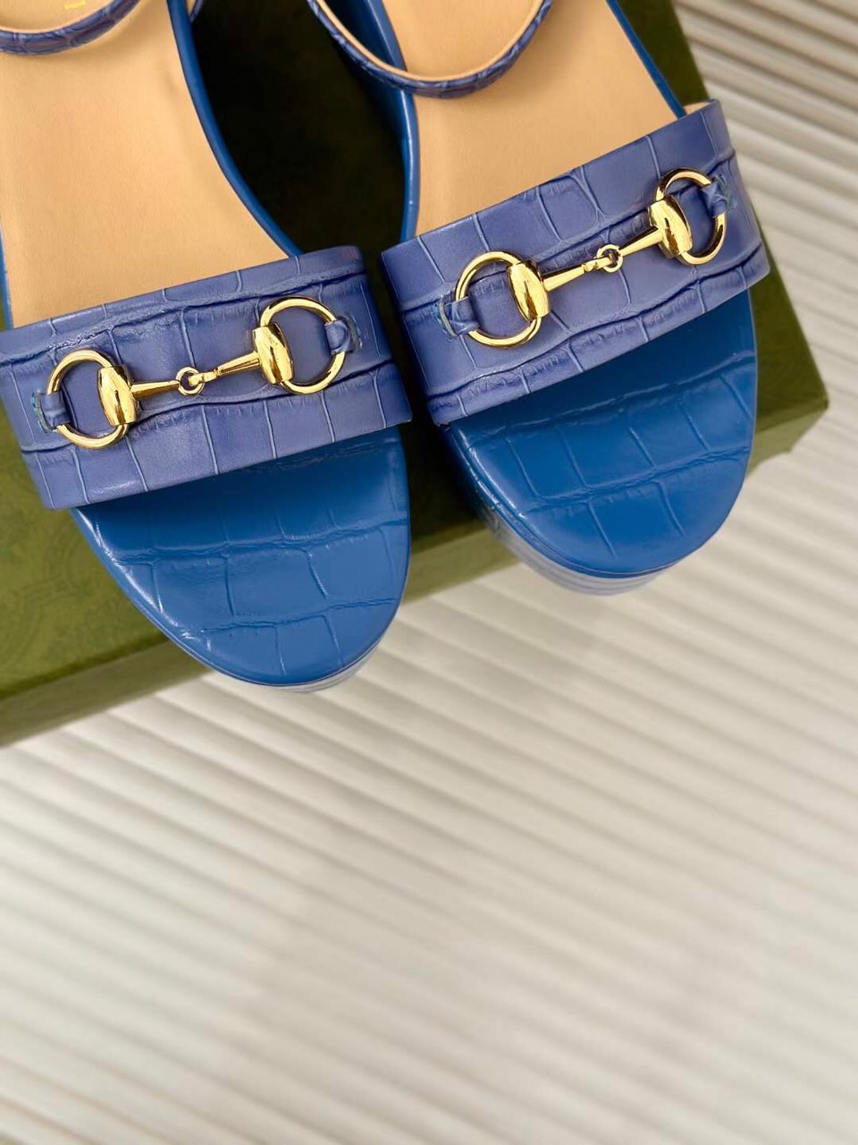 (1:1 replica) Gucci Horsebit Leather Women s Wedge Sandals 7.5cm