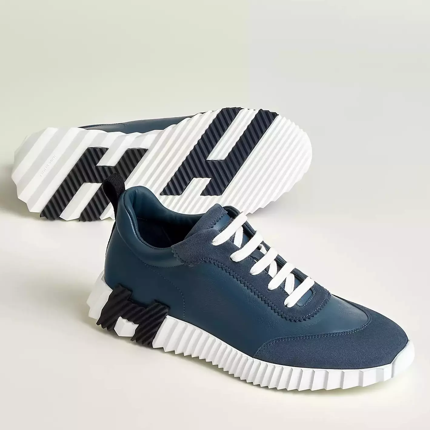(1:1 replica) Hermes Men s Bouncing Sneakers in Blue Leather HM008