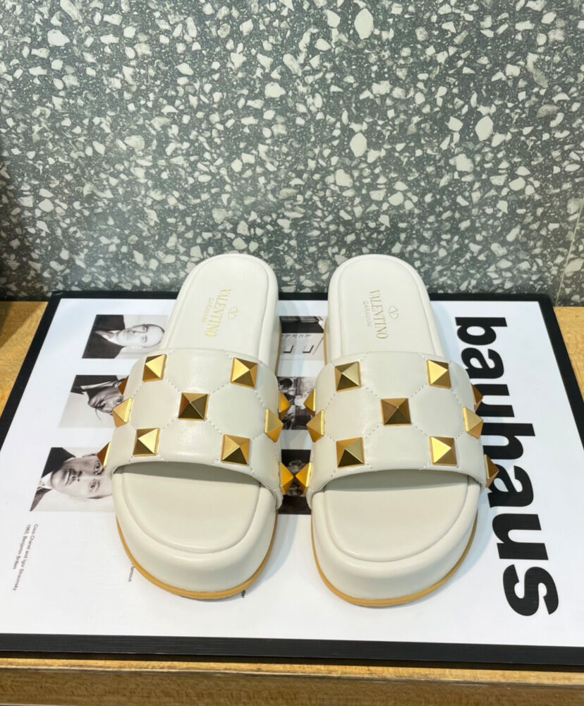 (1:1 replica) Valentino Women s Roman Stud Flatform Slide Sandal