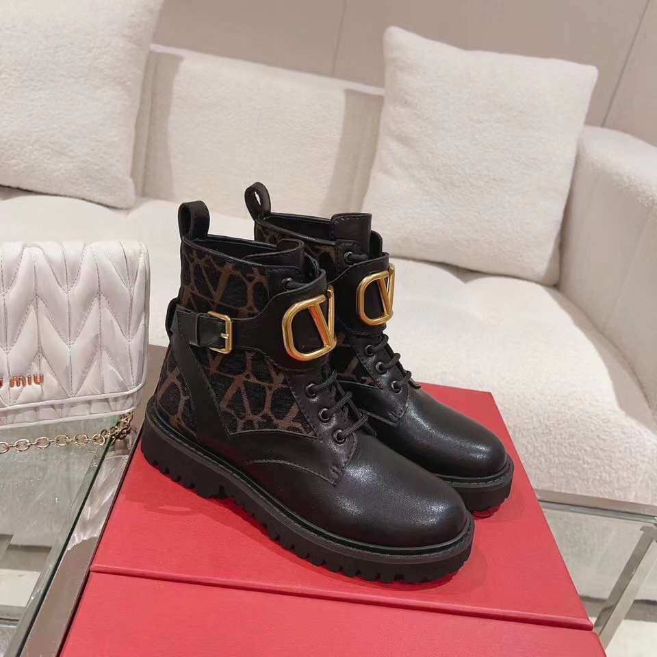 (1:1 replica) Valentino VLogo Signature Combat Boots