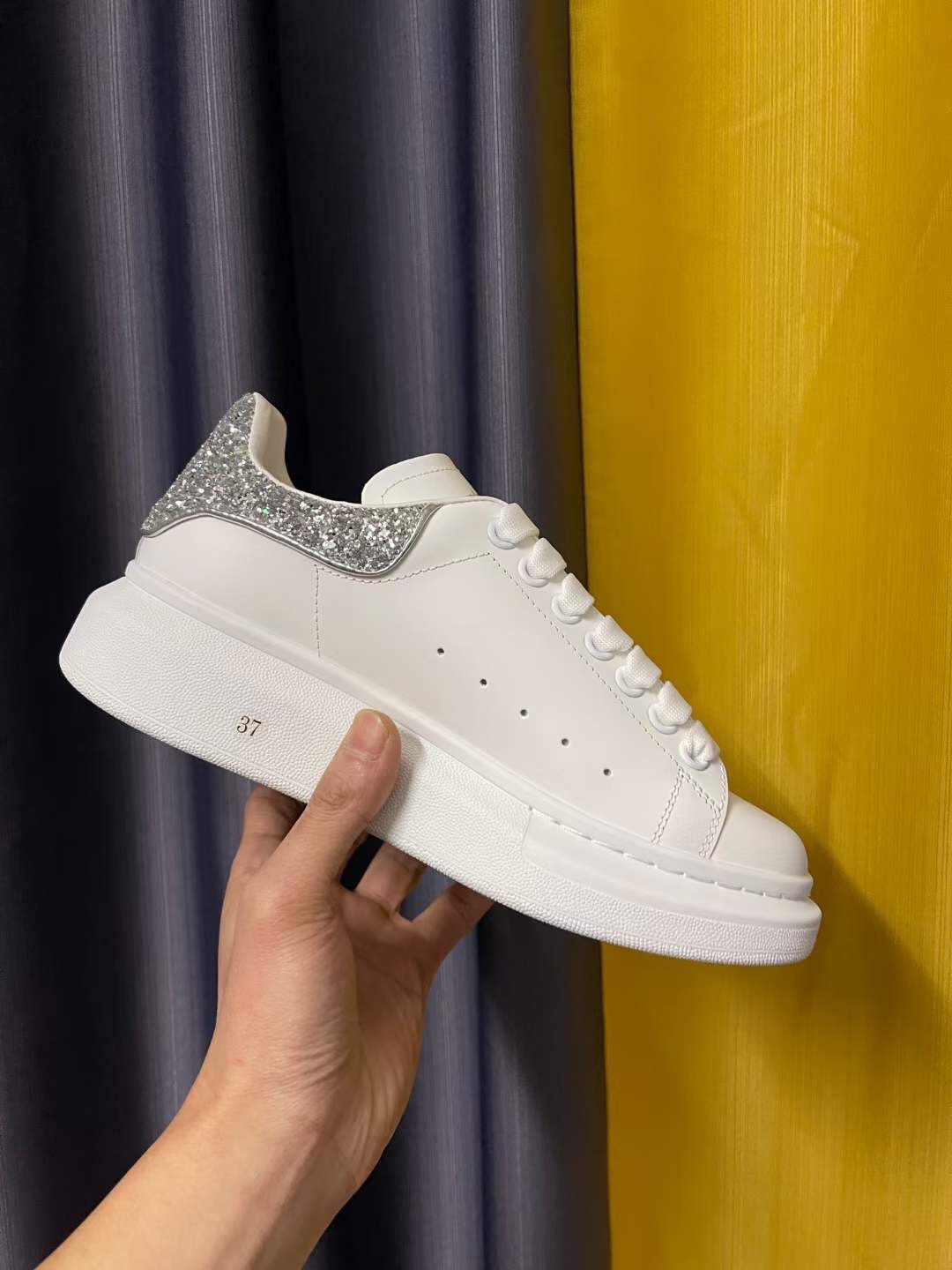 (1:1 replica) Alexander McQueen Sneaker Unisex