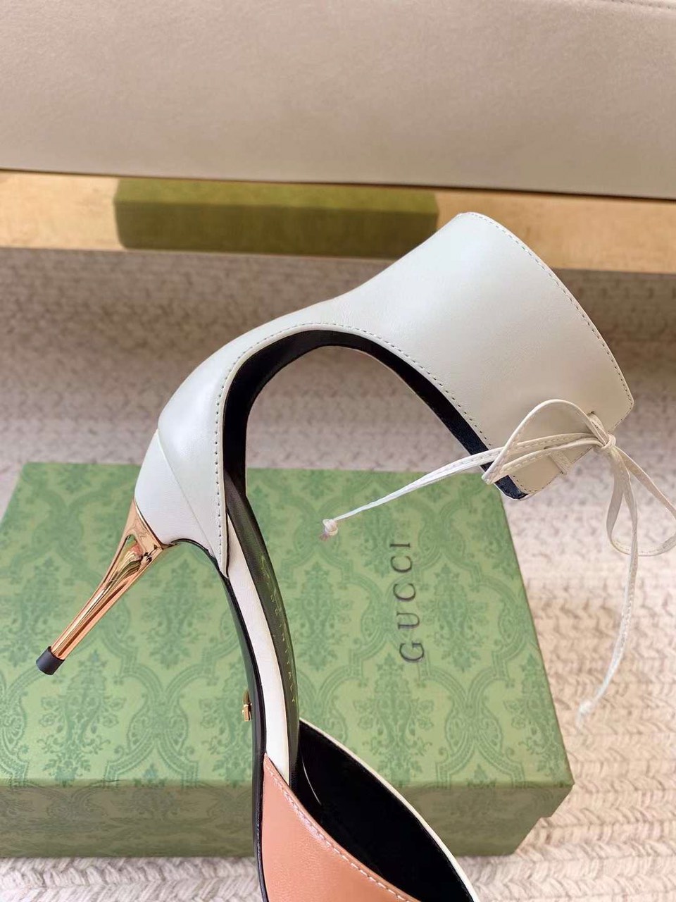 (1:1 replica) Gucci Pointed Toe Hight Heel Shoes