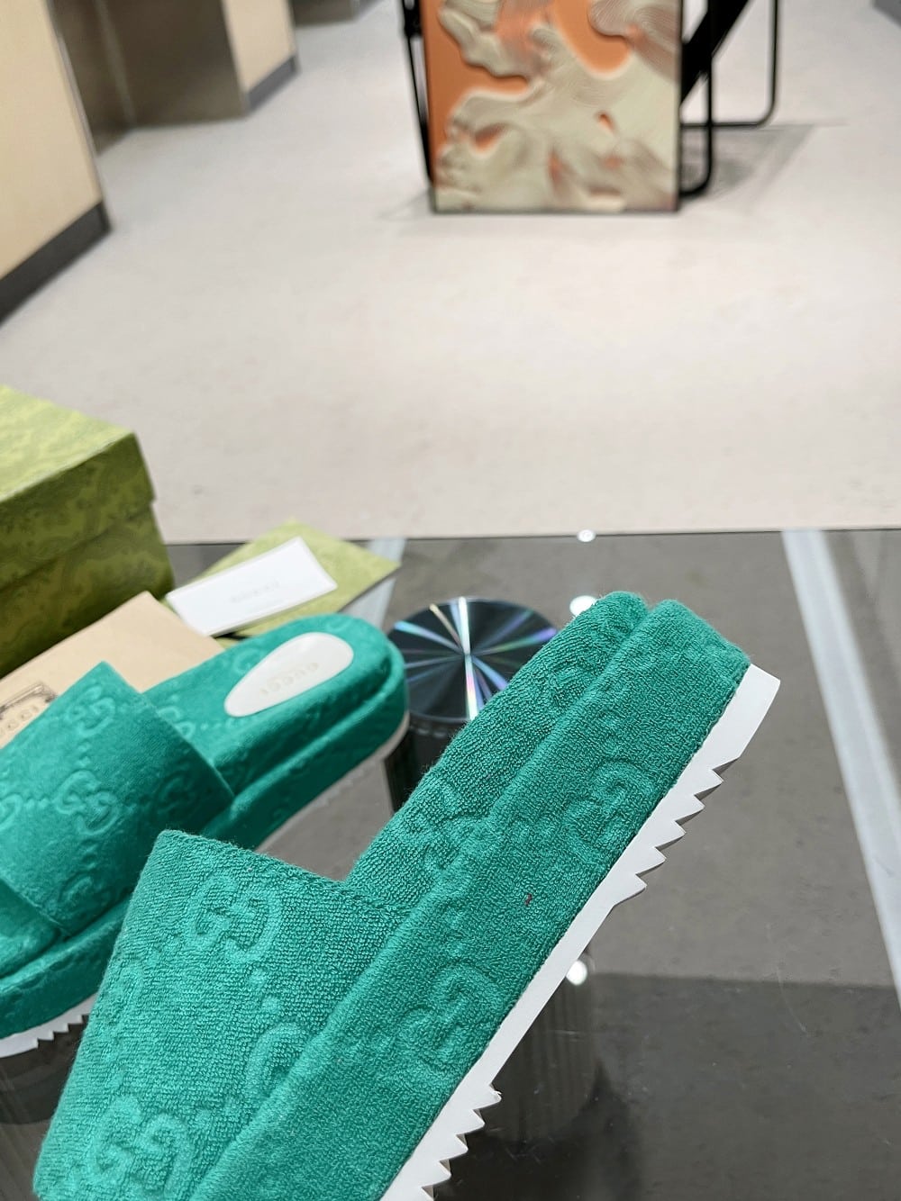(1:1 replica) Gucci Women s GG Platform Sandal Turquoise For Women GG