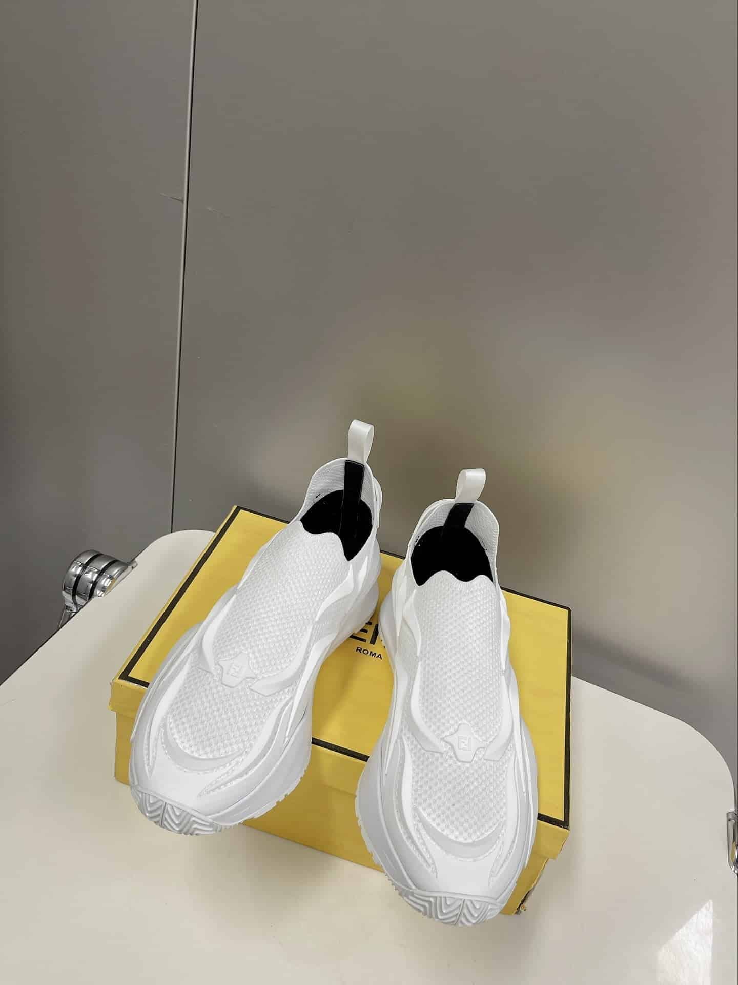 (1:1 replica) Fendi Low Trainers Sneakers White For Women