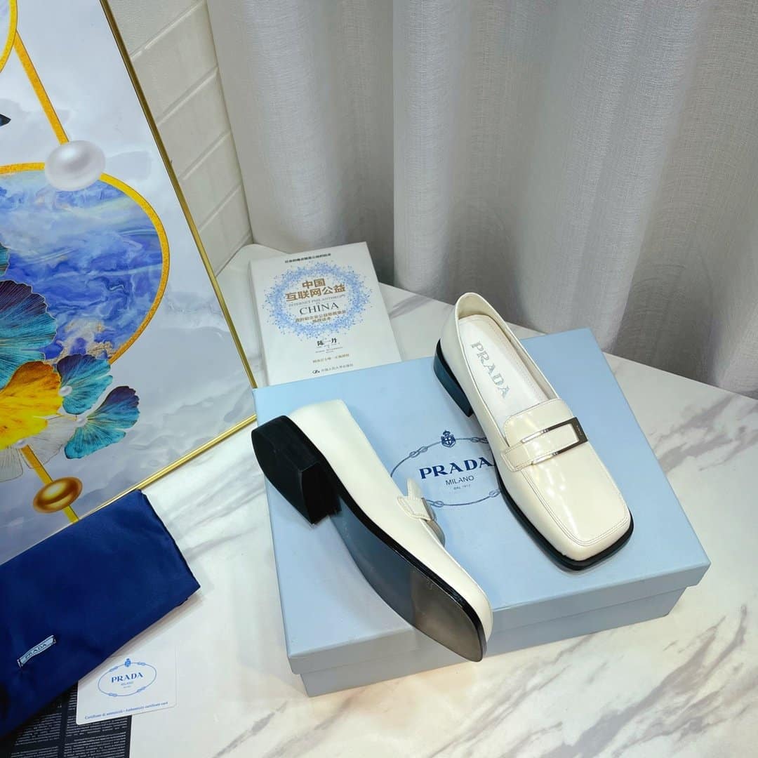(1:1 replica) Prada Brushed Loafers White 2.17in/55mm For Women PRD