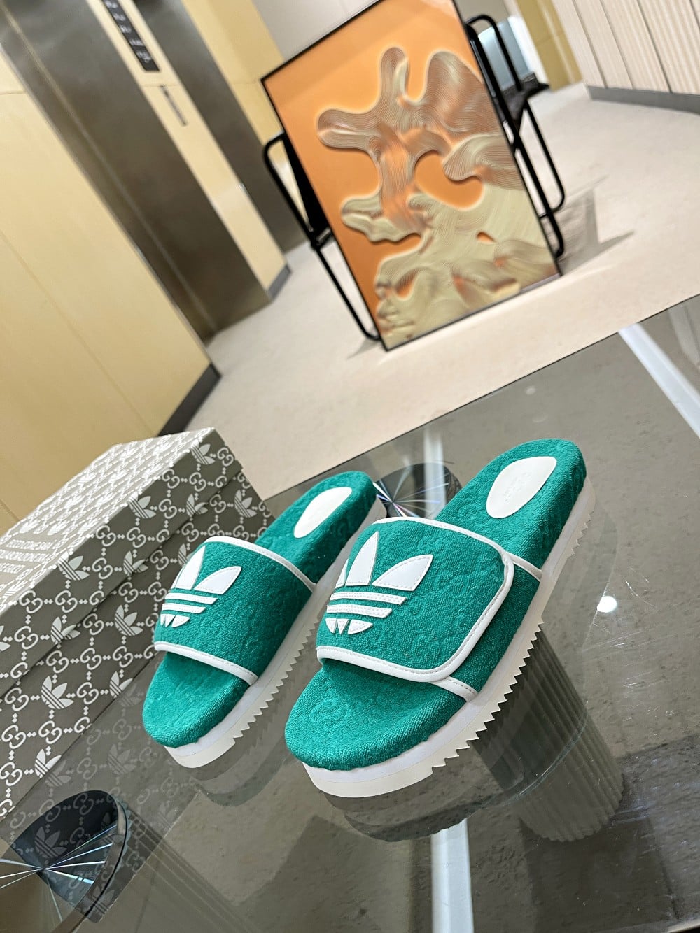 (1:1 replica) Gucci x Adidas Women s GG Platform Sandal Green For Women GG 702398 UU010 3171