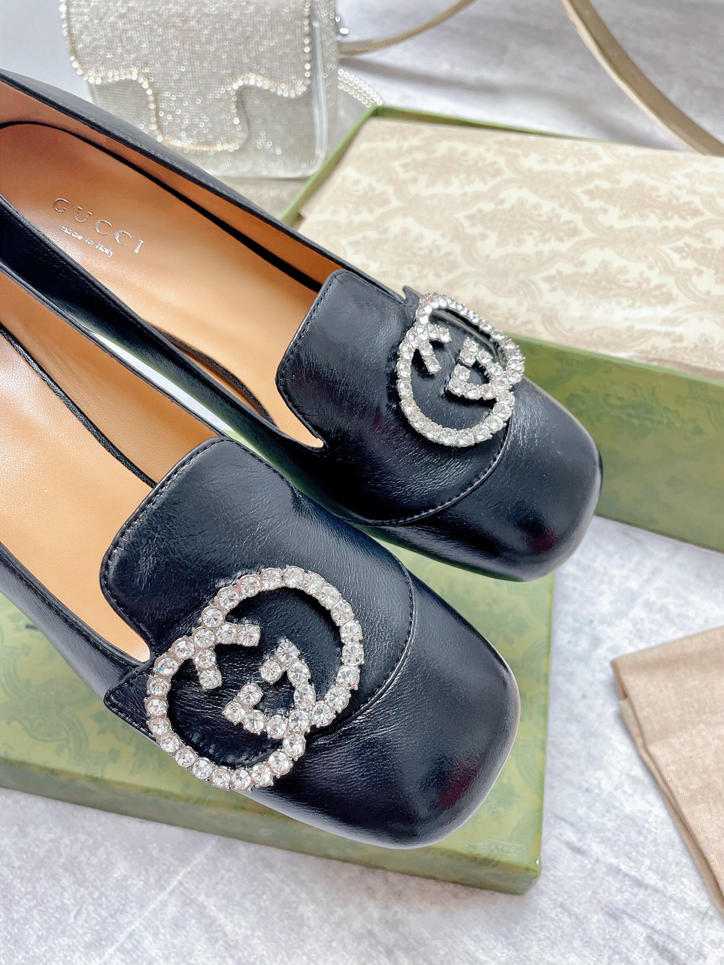 (1:1 replica) Gucci Women s Mid-Heel Pump With GG Logo Black For Women GG