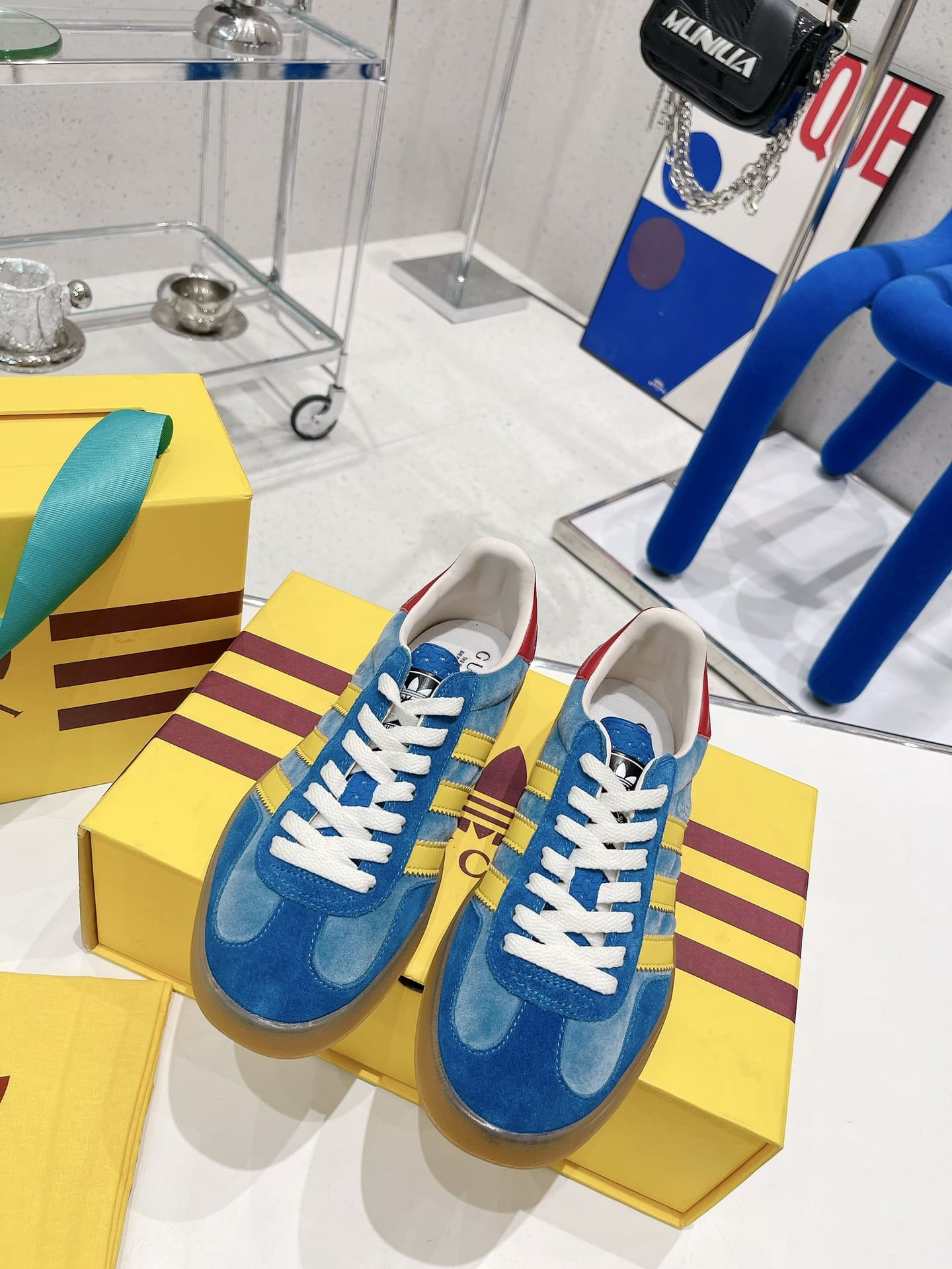 (1:1 replica) Gucci x Adidas Women s Gazelle Sneaker Blue For Women GG
