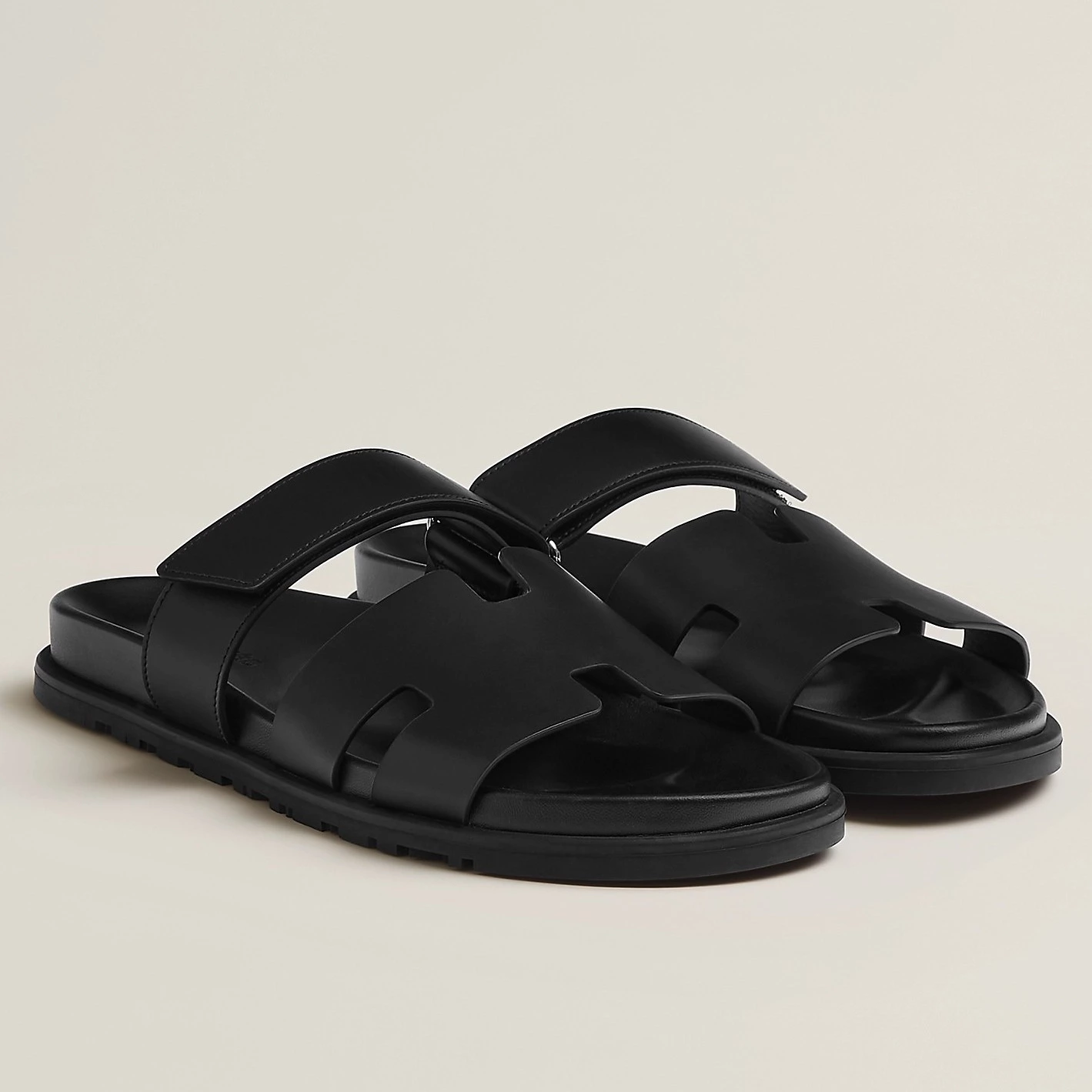 (1:1 replica) HERMES MEN S CHYPRE SANDALS IN BLACK CALFSKIN HMSD007