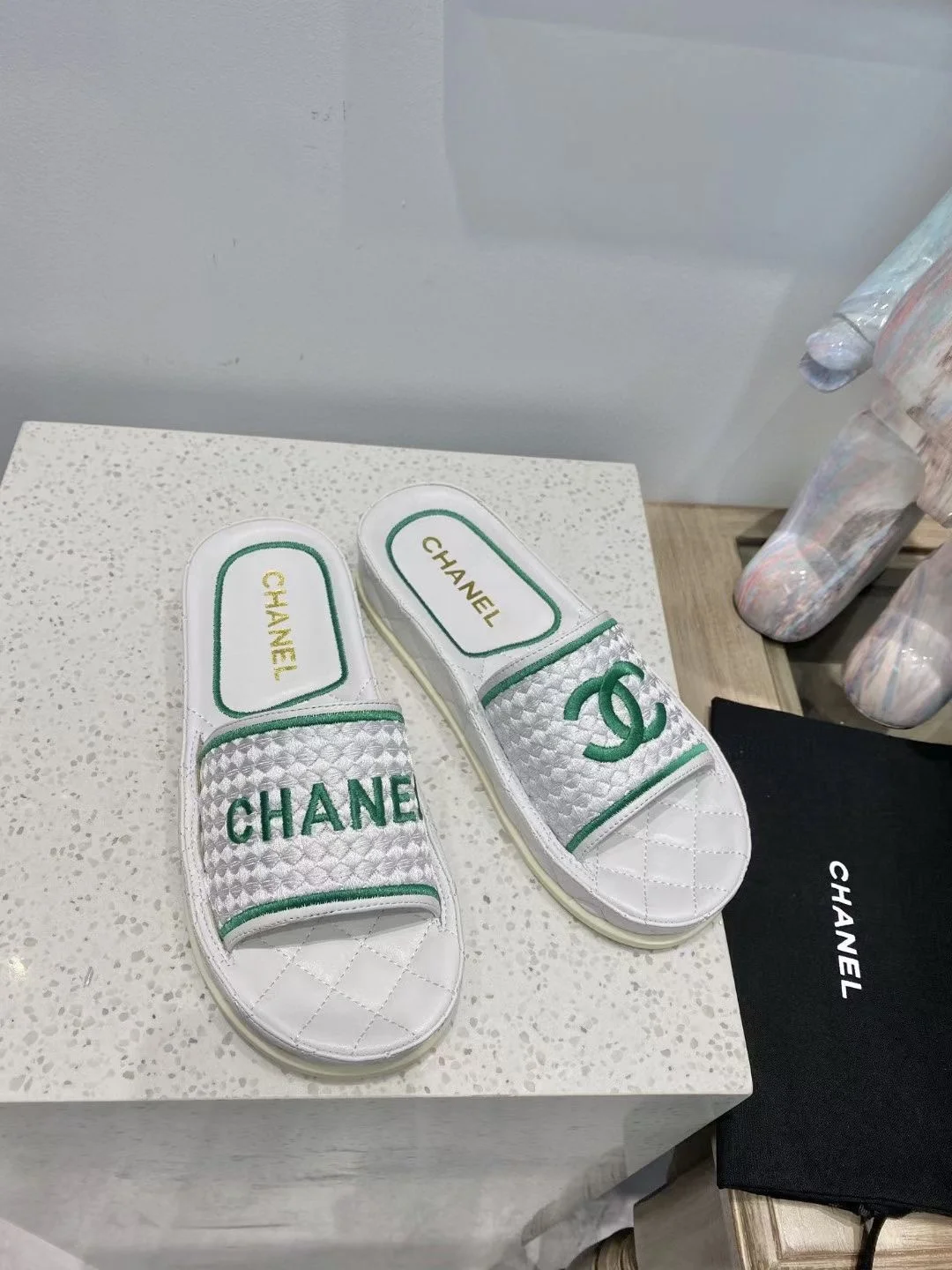 (1:1 replica) Chanel Women s Mules Green And White For Women