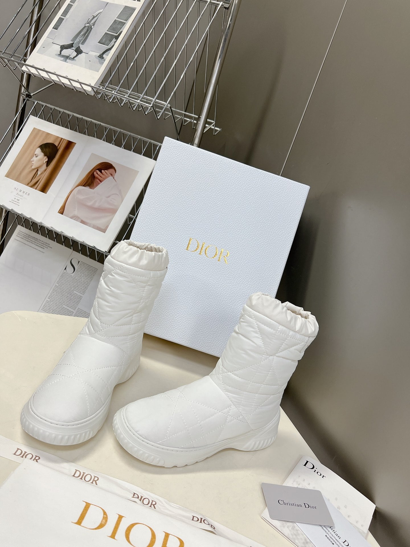 (1:1 replica) Christian Dior Women s Dior Frost Ankle Boot White For Women CD