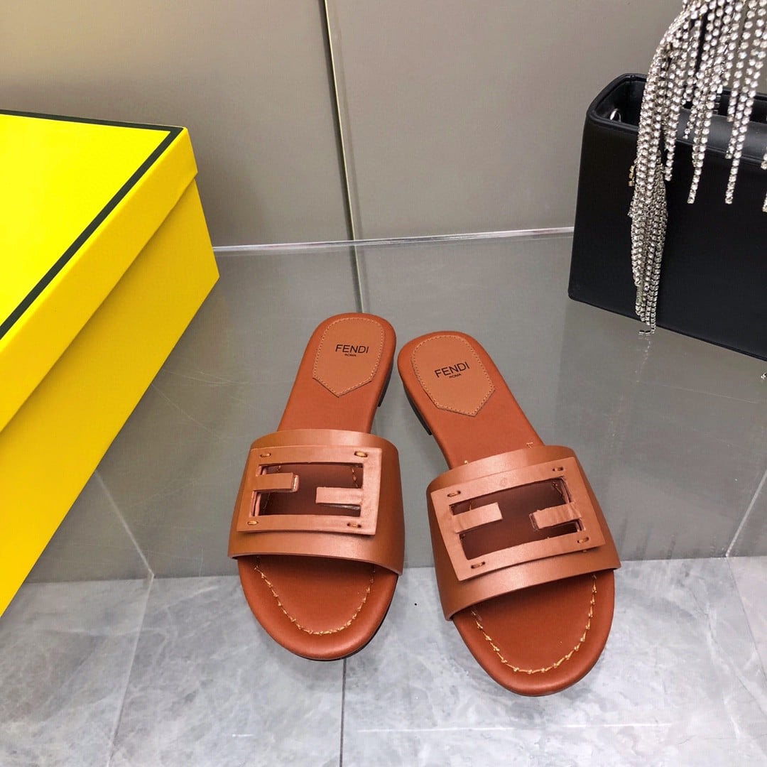 (1:1 replica) Fendi Signature Brown For Women FF 8R8136AE7TF1C4R