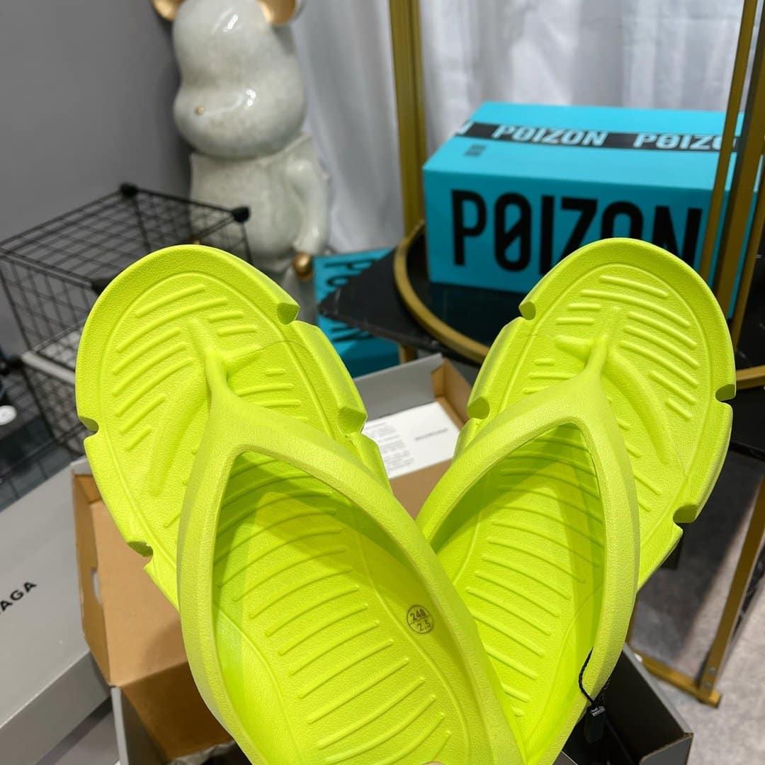 (1:1 replica) Balenciaga Slide Sandal Yellow For Women