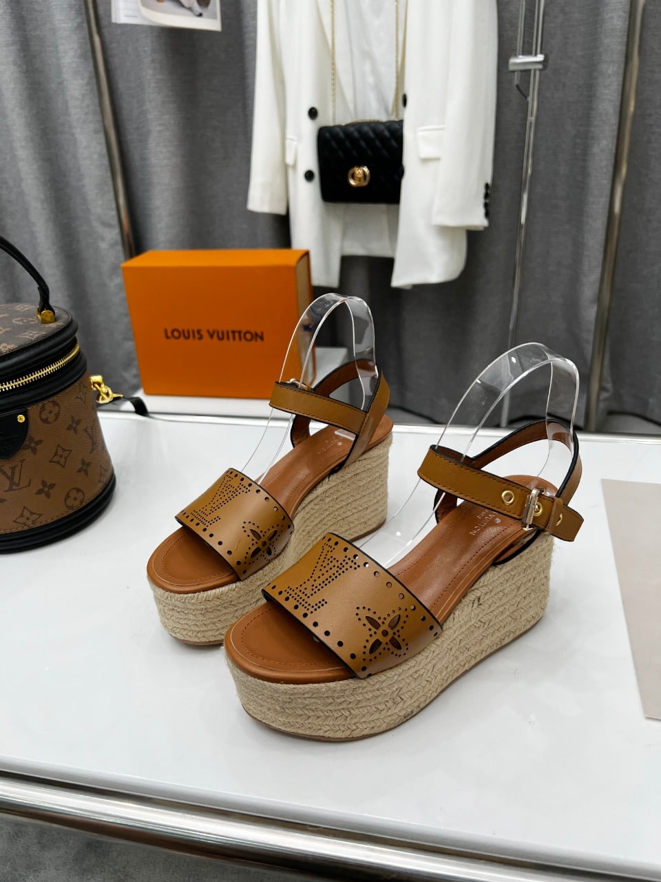 (1:1 replica) Louis Vuitton Women s Starboard Wedge Sandal Brown For Women LV 1A9PLN