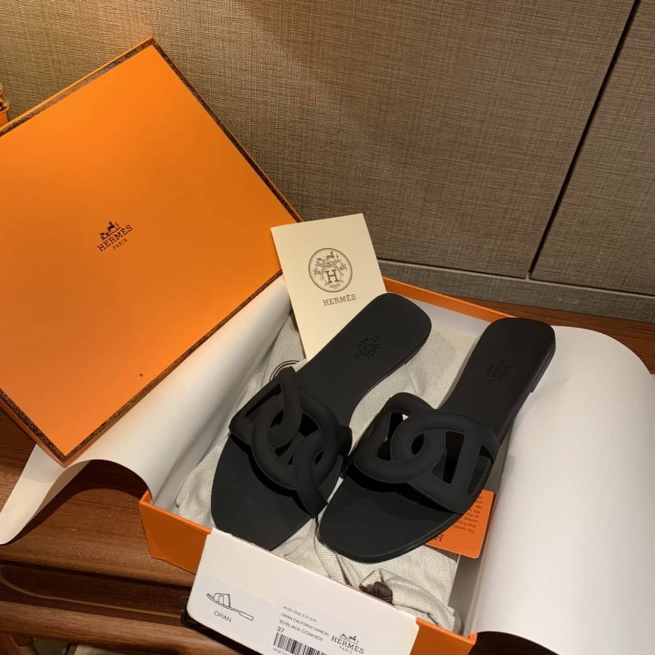 (1:1 replica) Hermes Aloha Sandal Black For Women, Women s Shoes H201157Z 02340