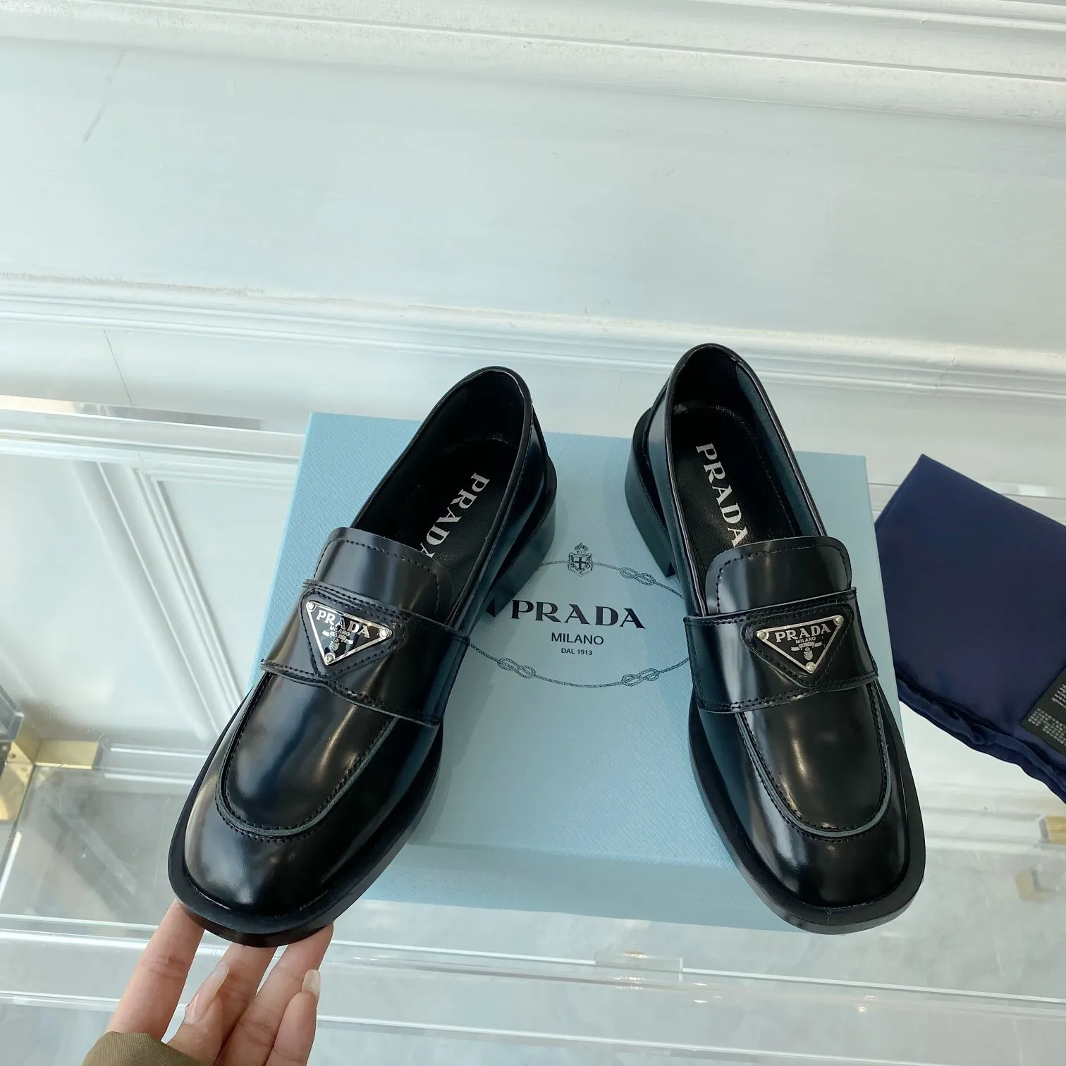 (1:1 replica) Prada Women s Loafers In Black Unlined Brushed Leather PRL005