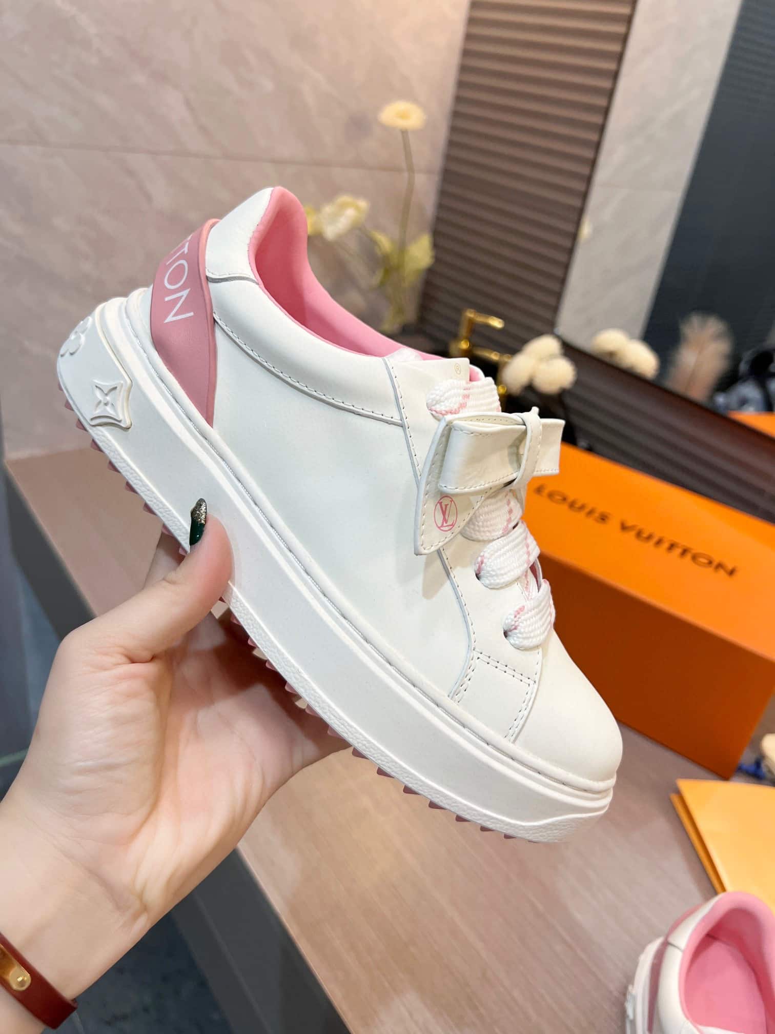 (1:1 replica) Louis Vuitton Women s Time Out Sneaker Pink For Women LV