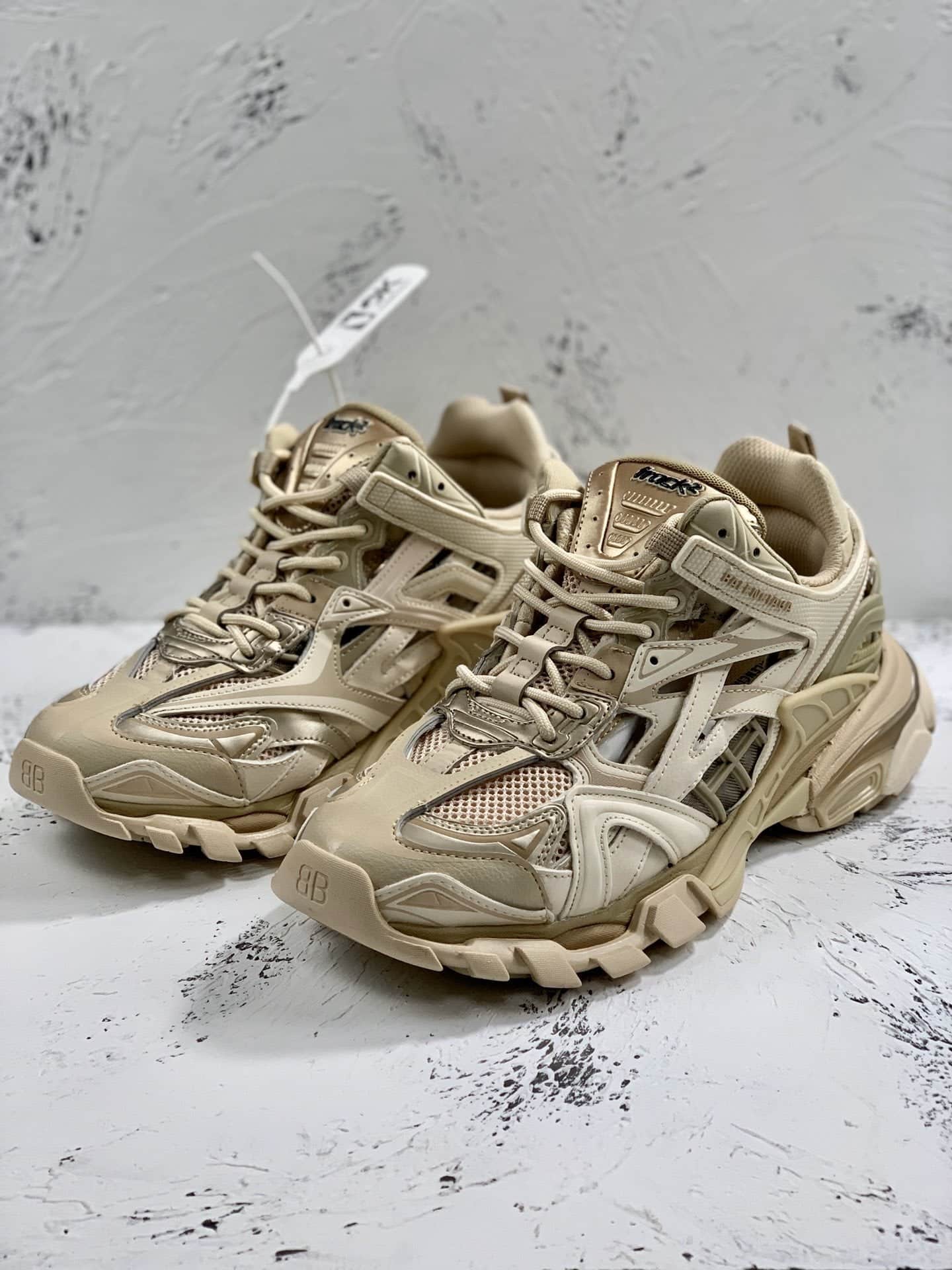 (1:1 replica) Balenciaga Track.2 Clear Sole Trainers Beige For Women