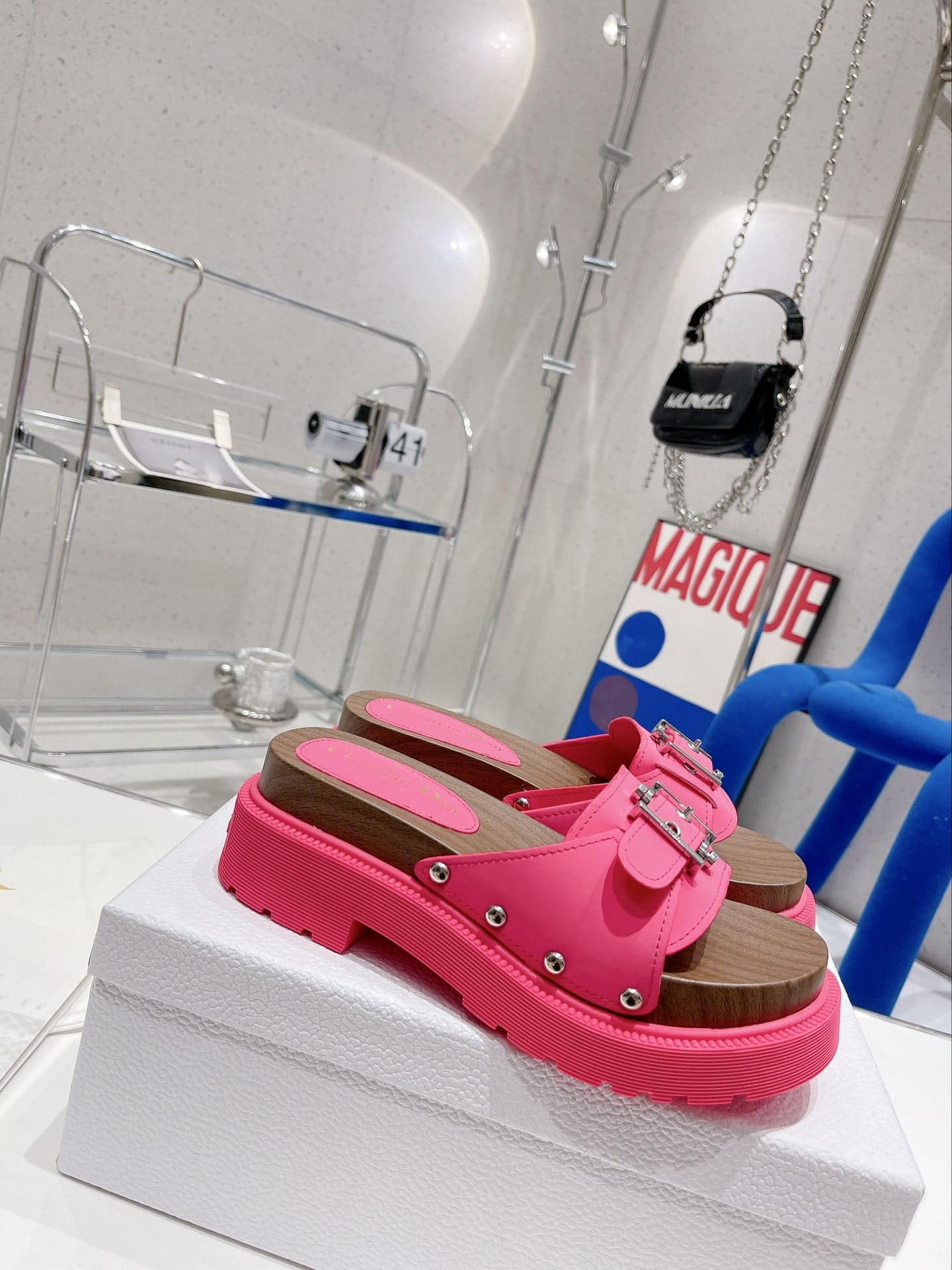 (1:1 replica) Christian Dior Women s Diorquake Slide Pink For Women CD