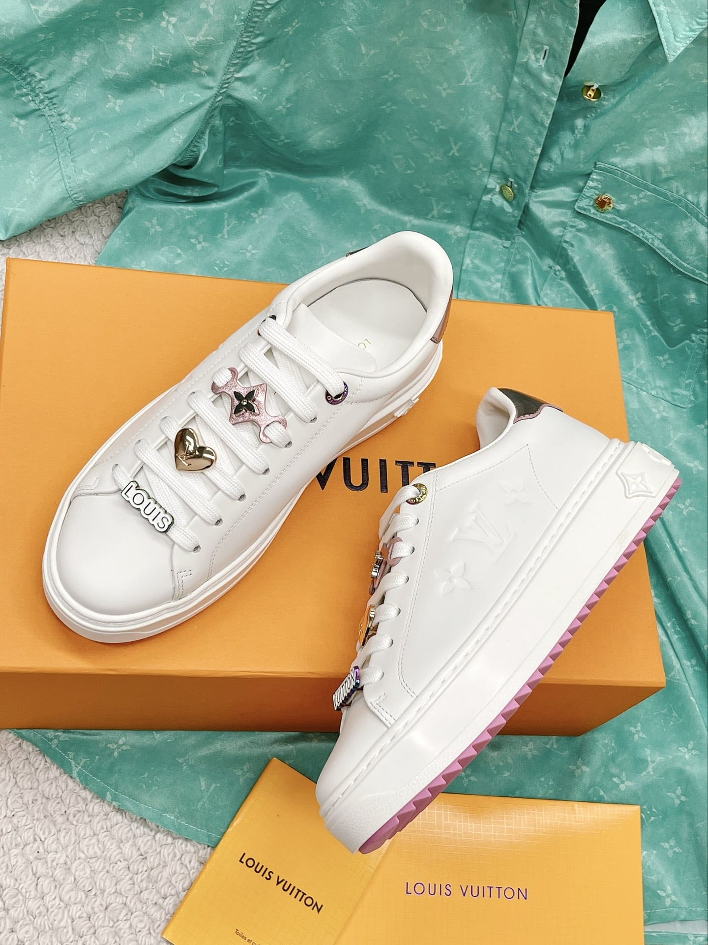 (1:1 replica) Louis Vuitton Women s Time Out Sneaker Pink For Women LV 1AADNC