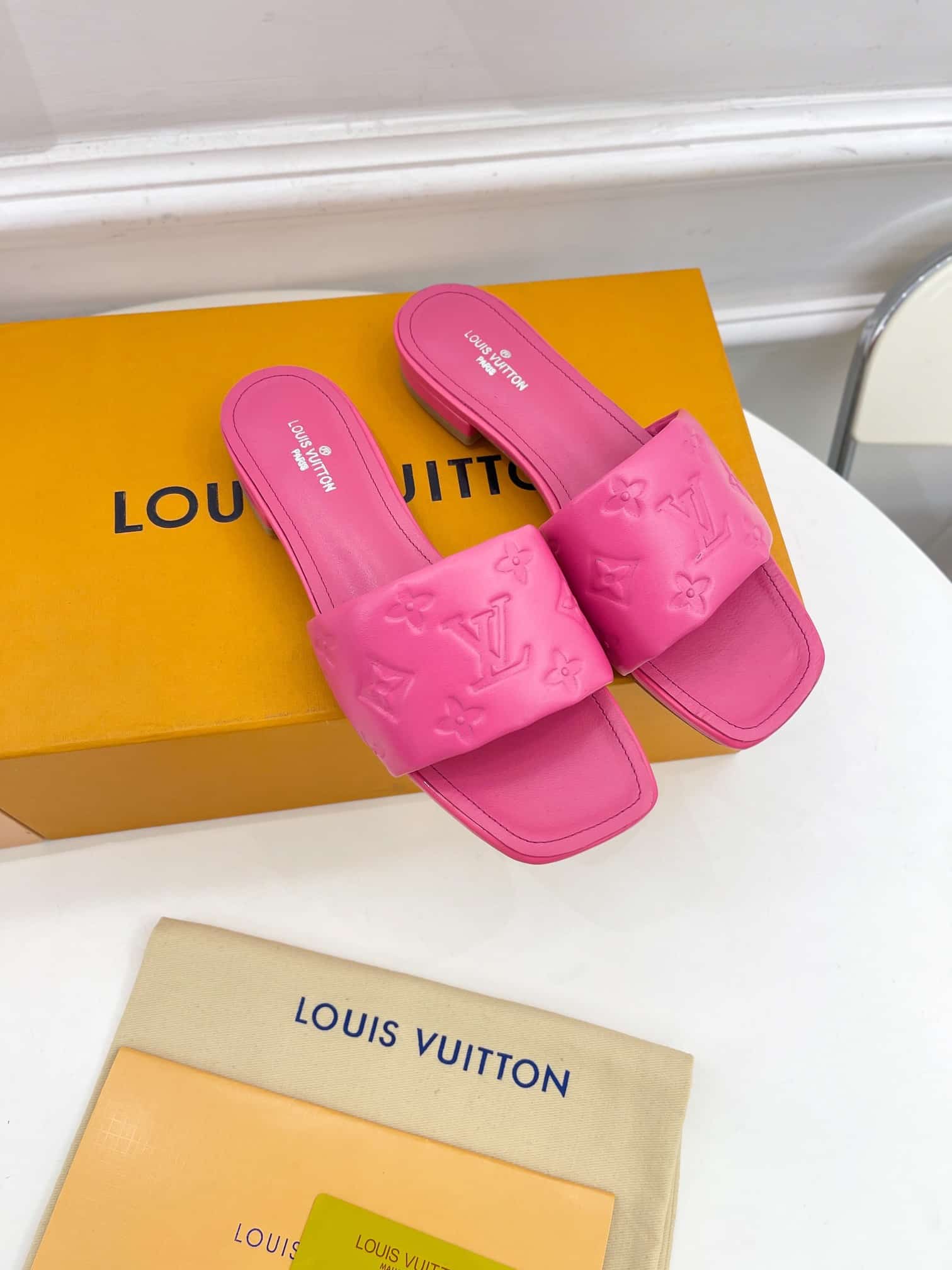 (1:1 replica) Louis Vuitton Women s Revival Flat Mule Pink For Women LV 1A9PAX