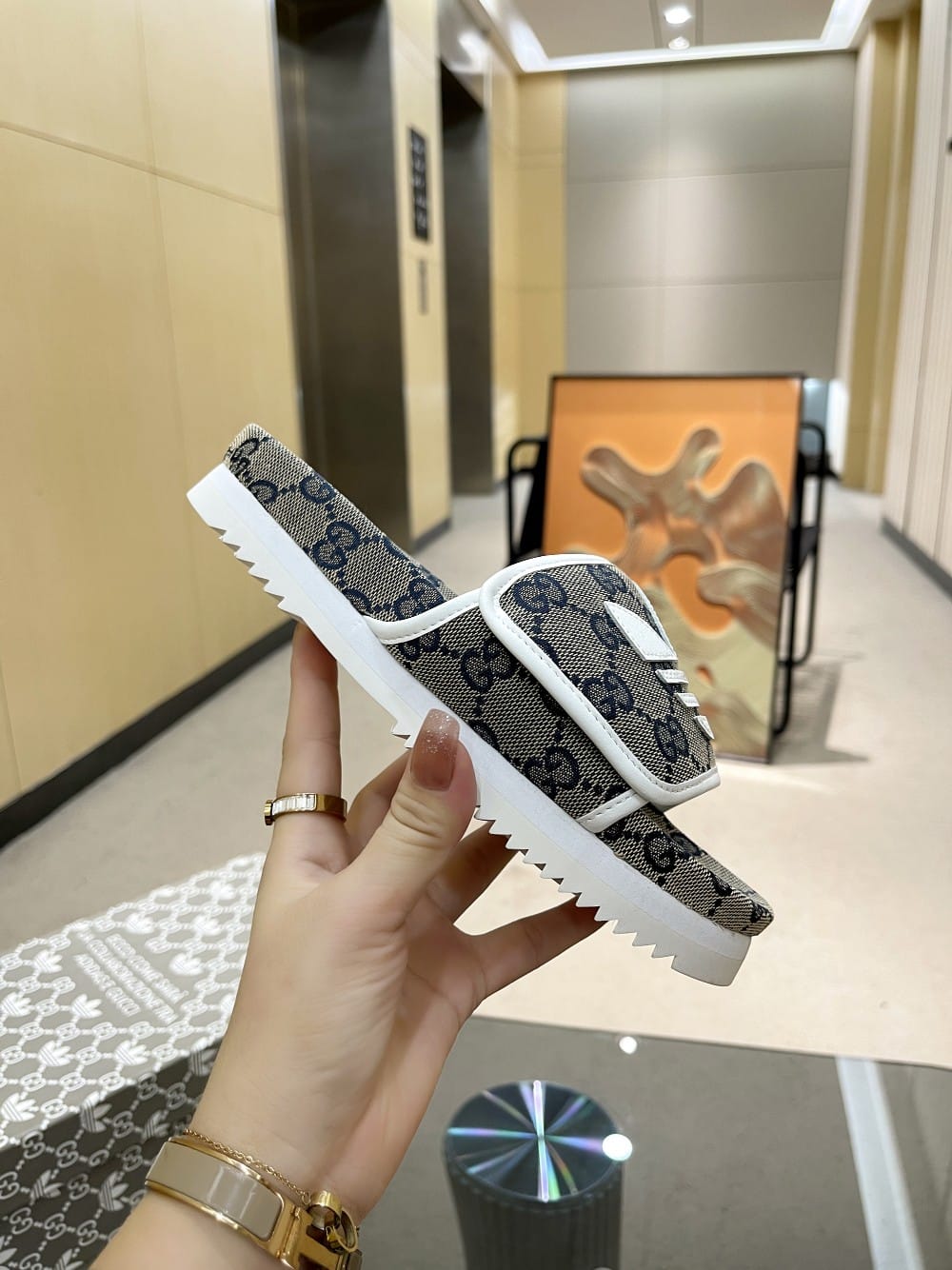 (1:1 replica) Gucci x Adidas Women s GG Platform Sandal Grey For Women GG