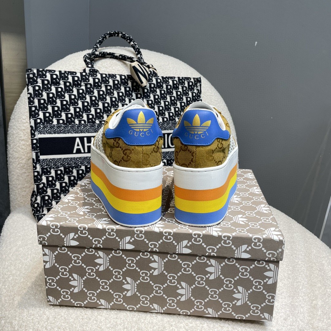 (1:1 replica) Gucci x Adidas Women s GG Gazelle Sneaker Beige For Women GG